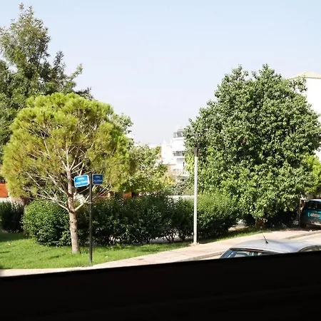 Cozy Apartment Near Airport Koropion Exterior photo