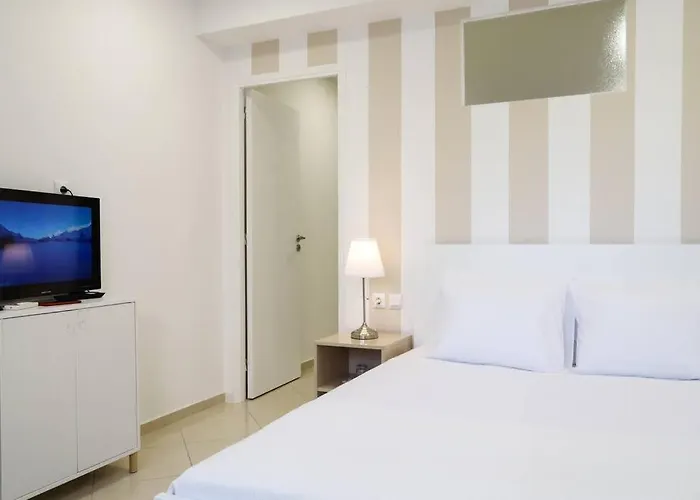 Cozy Apartment Near Airport